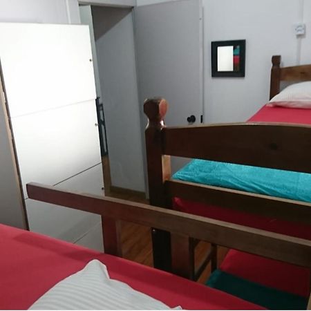 Hostel Calabria Na Vila Madalena Junto A Alegria Da Vila São Paulo Exterior foto