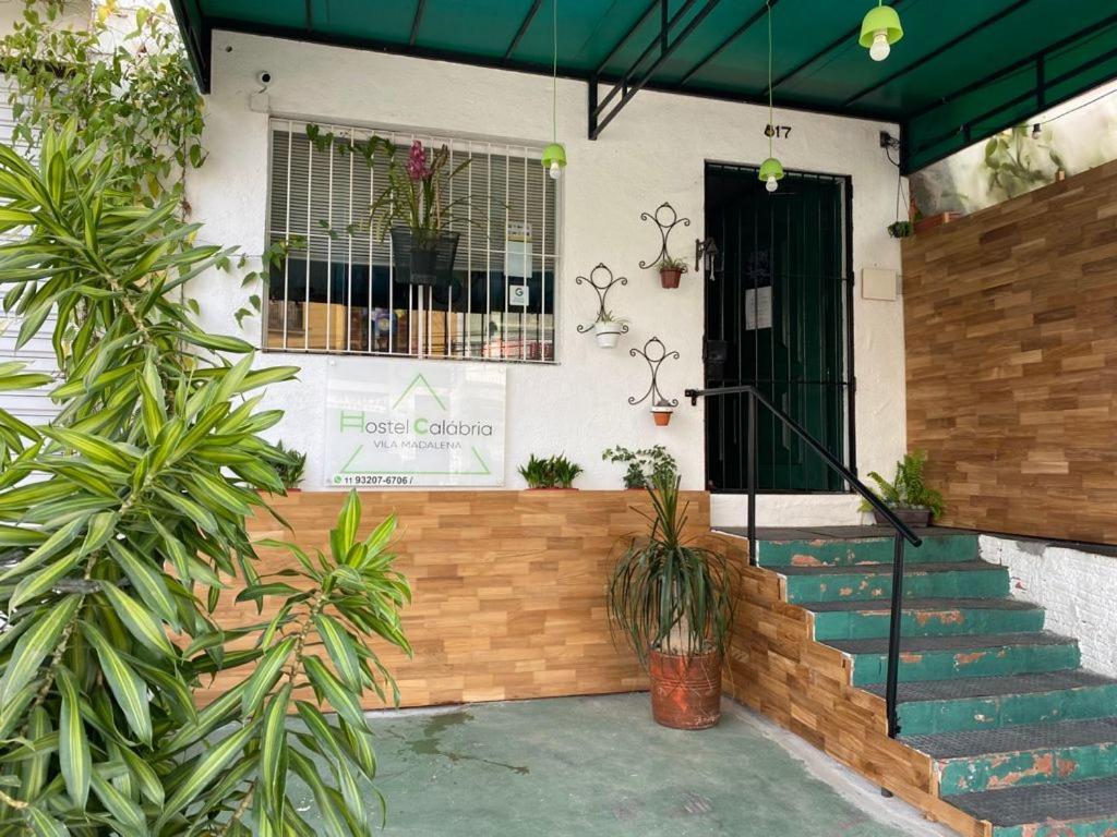 Hostel Calabria Na Vila Madalena Junto A Alegria Da Vila São Paulo Exterior foto