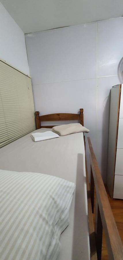 Hostel Calabria Na Vila Madalena Junto A Alegria Da Vila São Paulo Exterior foto