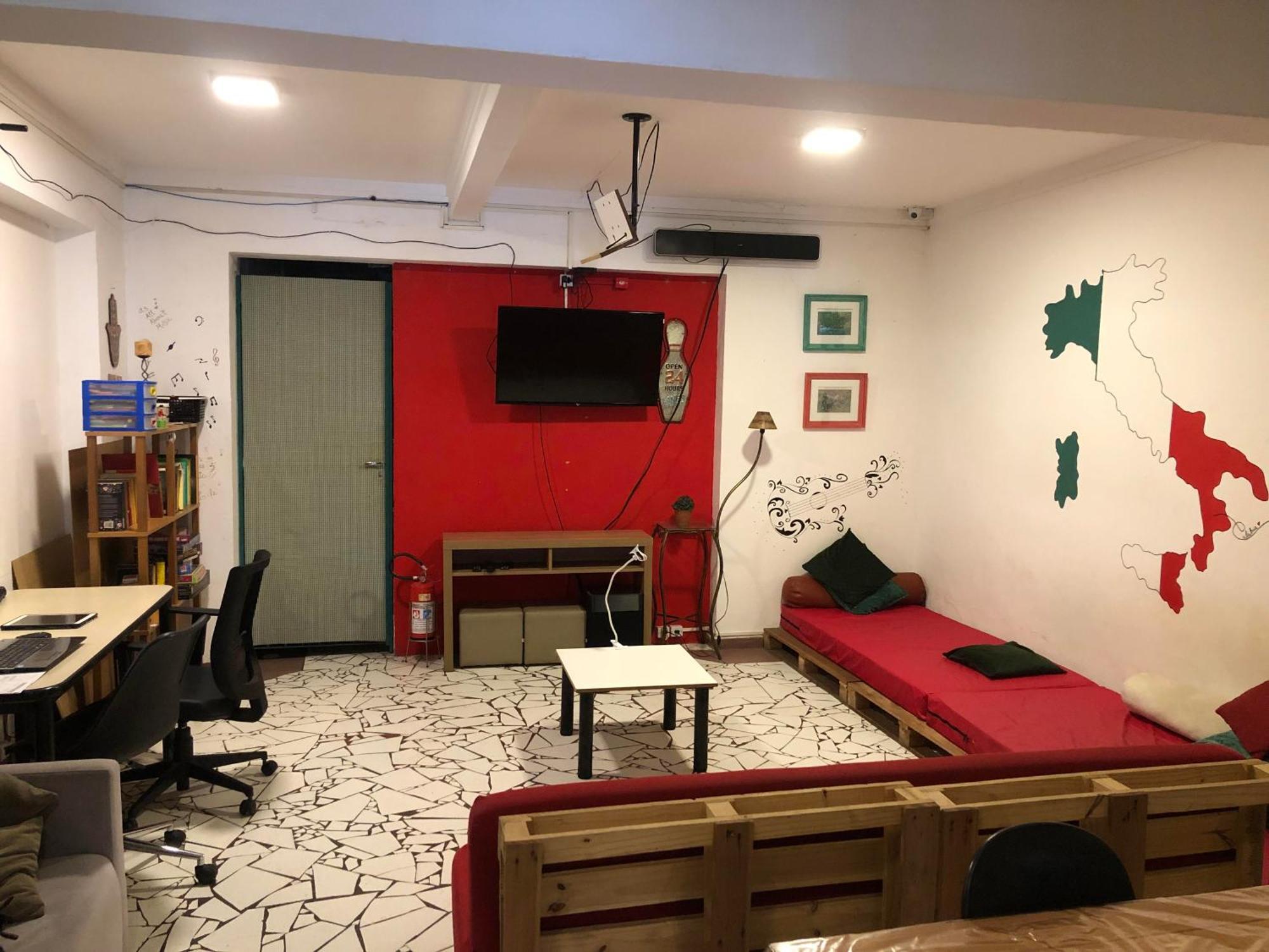 Hostel Calabria Na Vila Madalena Junto A Alegria Da Vila São Paulo Exterior foto